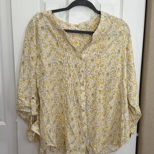 Jane and Delaney Floral Yellow button down top - size XL